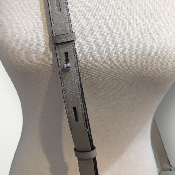 Rebecca Minkoff Jody Leather Feed Bag - Picture 6 of 15